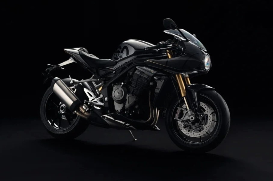 Triumph Speed Triple 1200 RR Bond Edition ra mat hinh anh