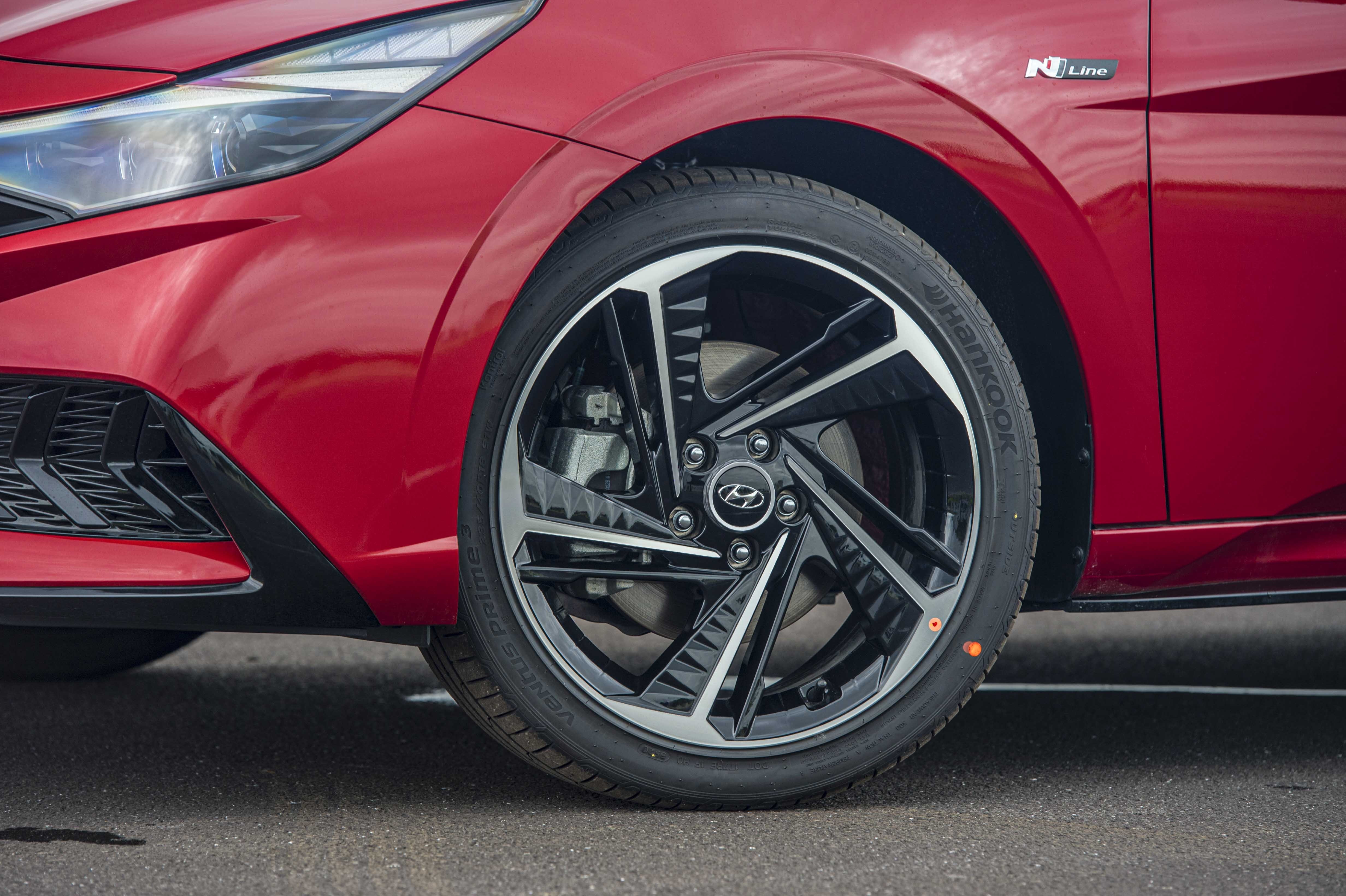 Chi tiet Hyundai Elantra 2023 anh 15