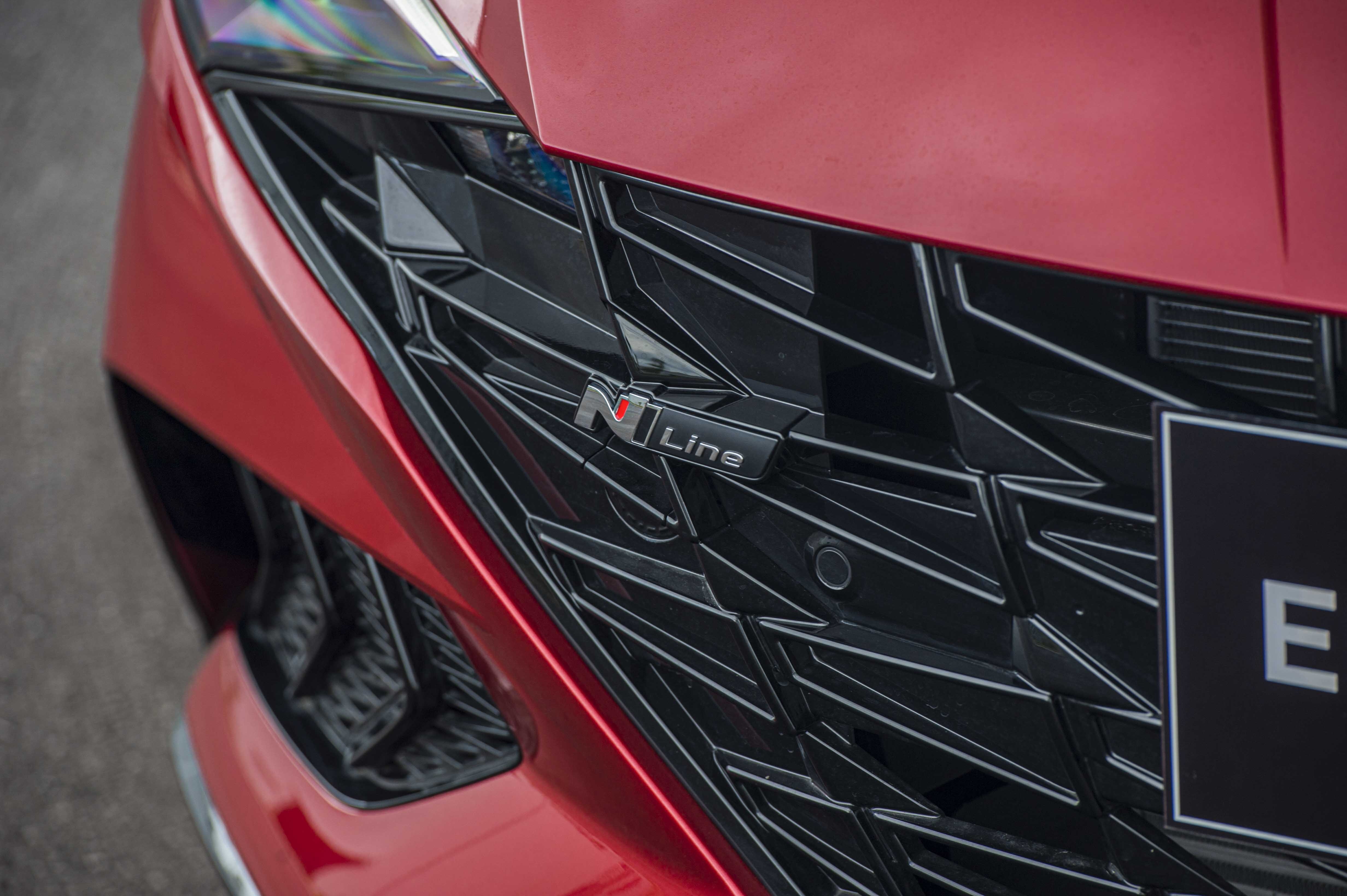 Chi tiet Hyundai Elantra 2023 anh 17