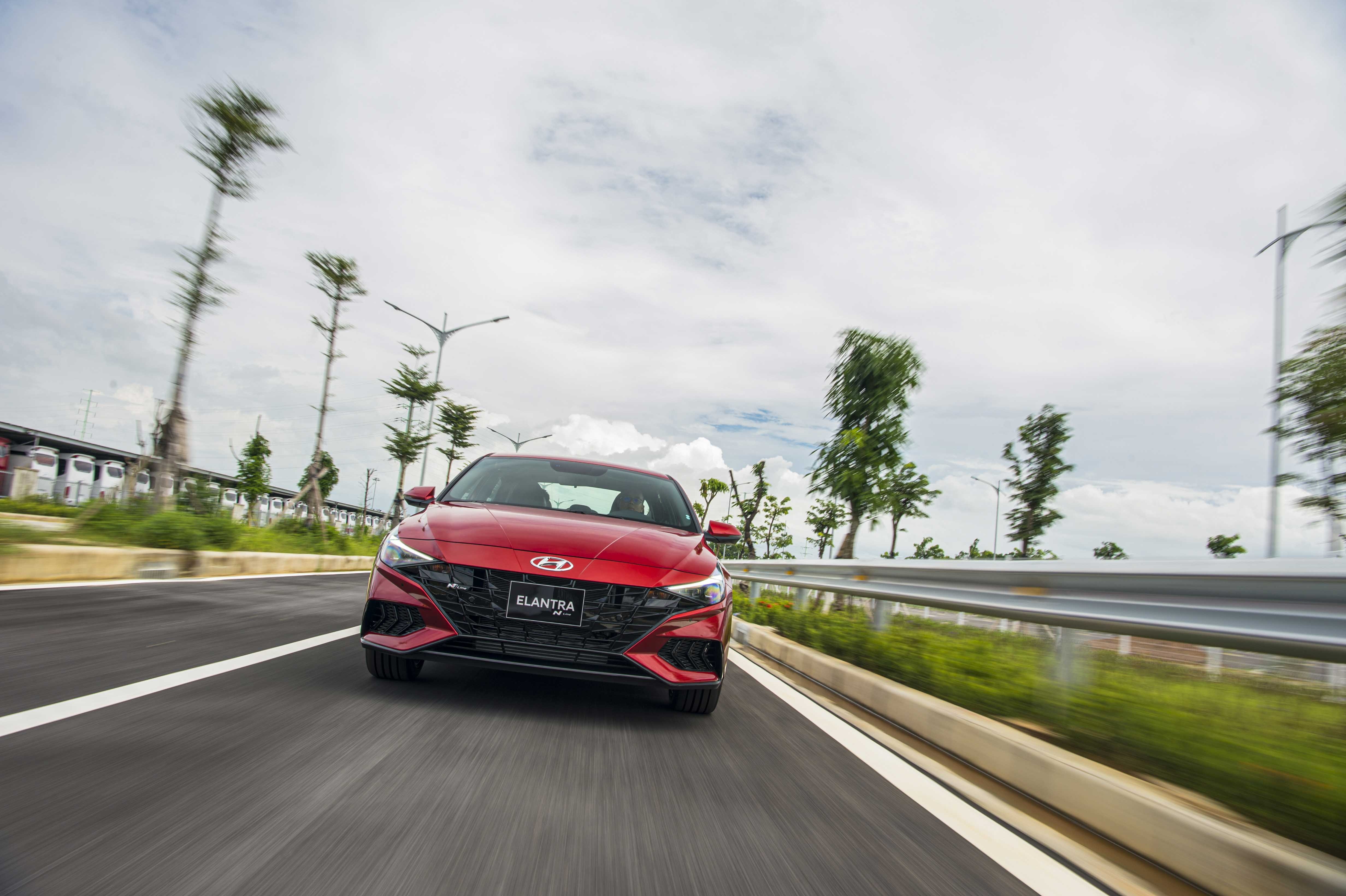 Chi tiet Hyundai Elantra 2023 anh 36