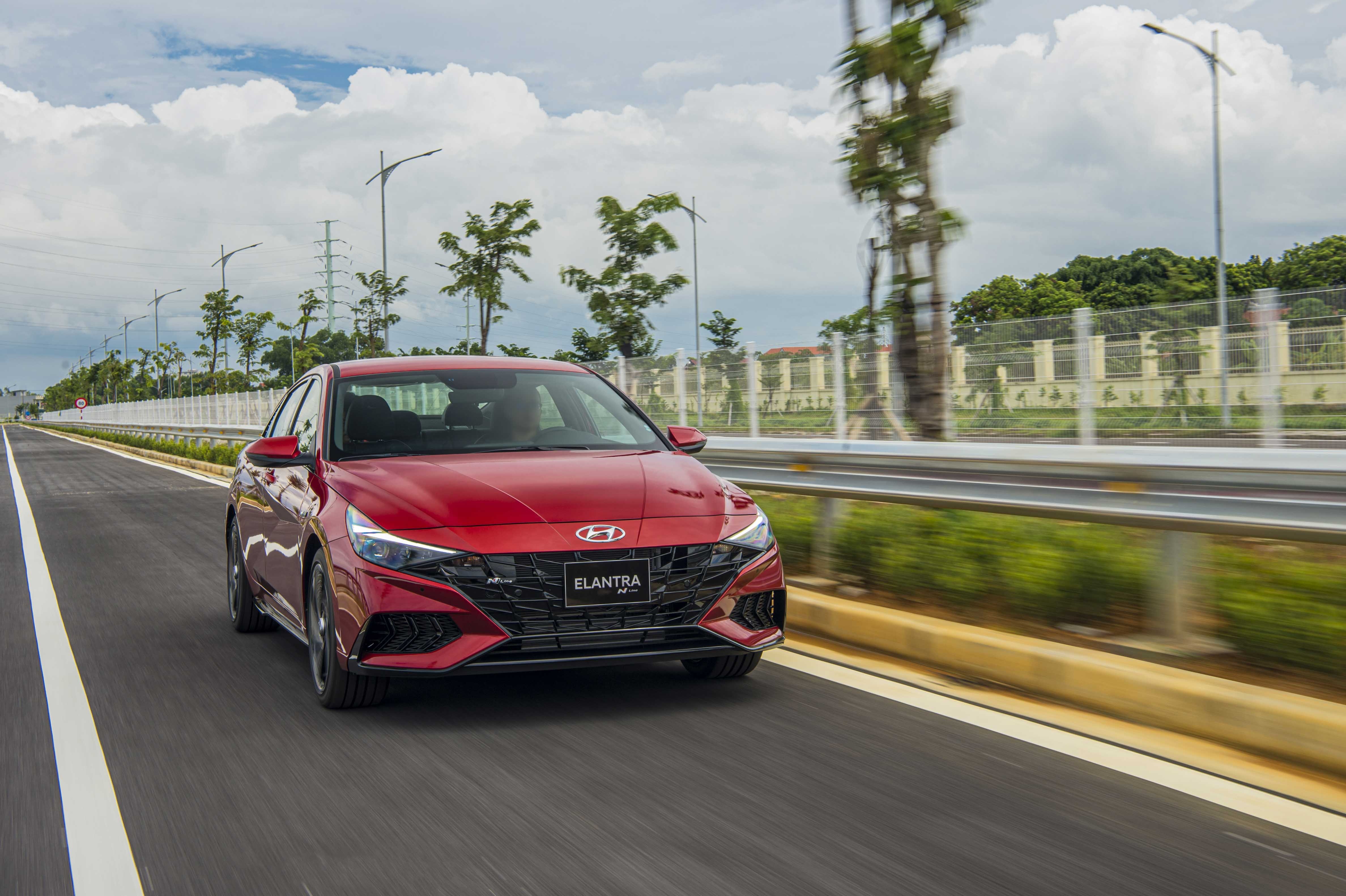 Chi tiet Hyundai Elantra 2023 anh 7