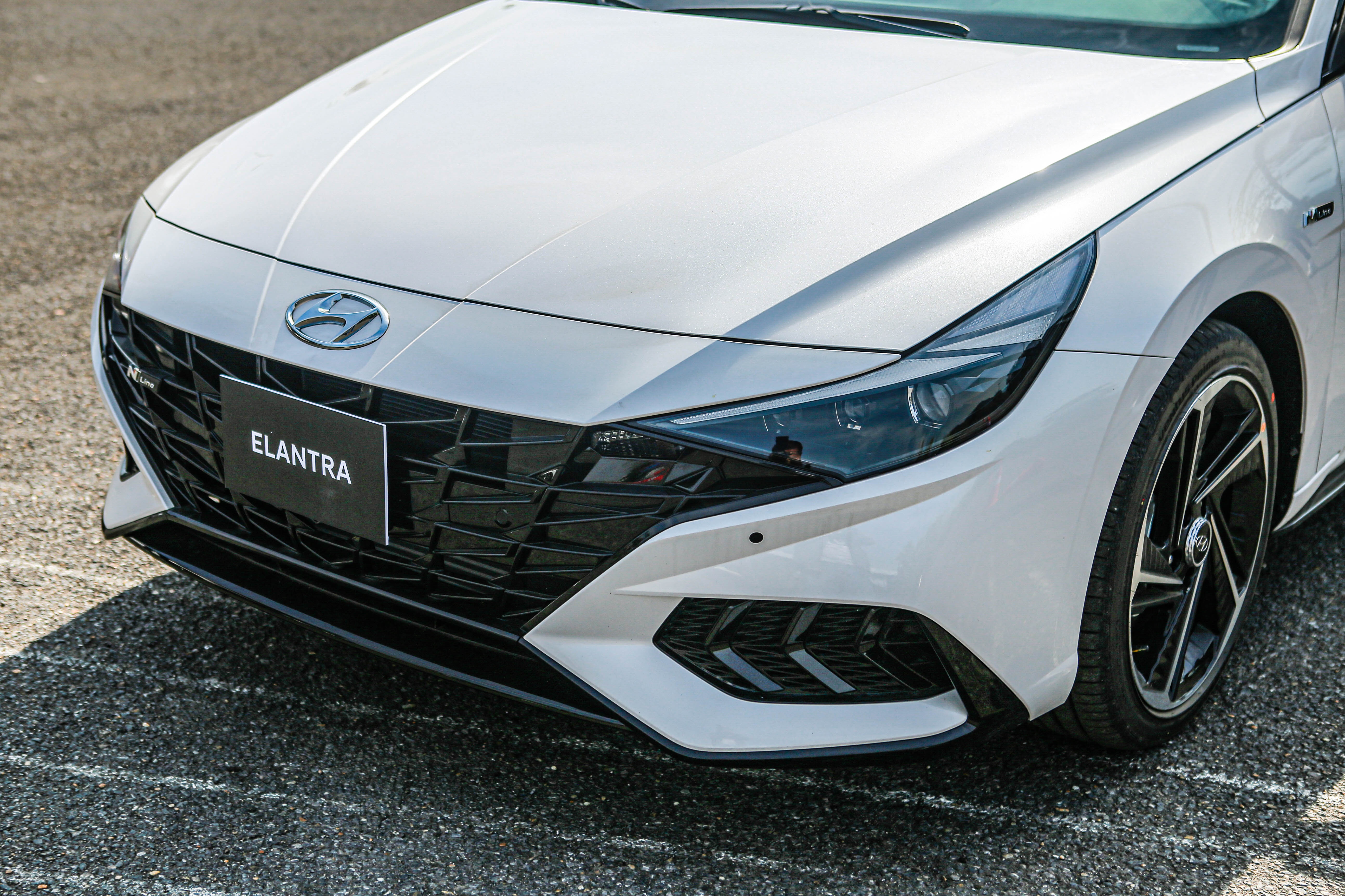 Chi tiet Hyundai Elantra 2023 anh 3