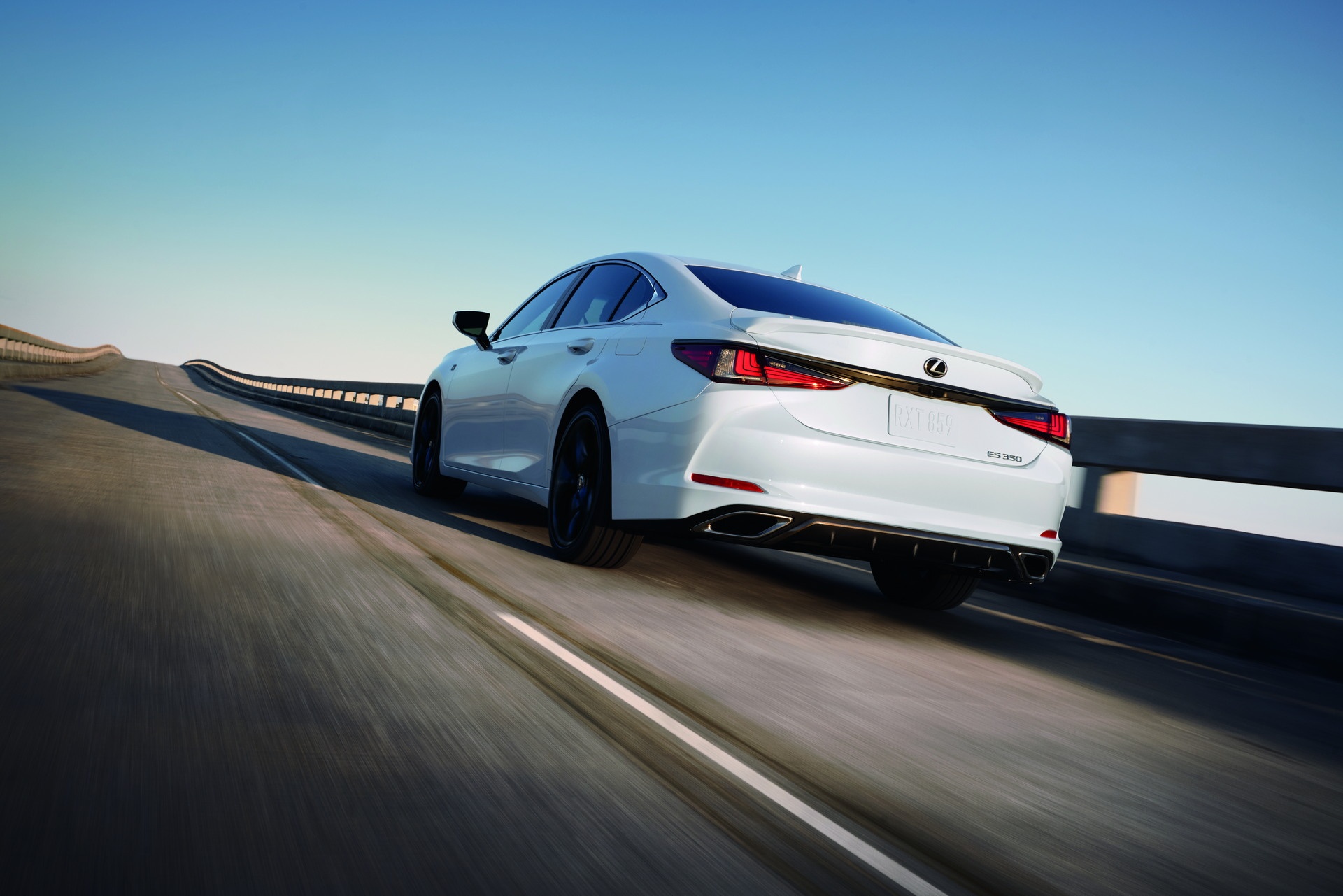 Lexus ES duoc nang cap anh 7