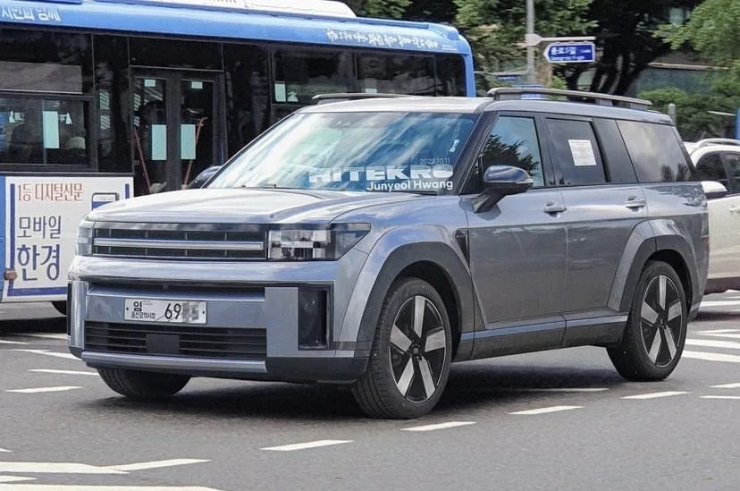 Xem truoc thiet ke Hyundai Santa Fe the he moi hinh anh