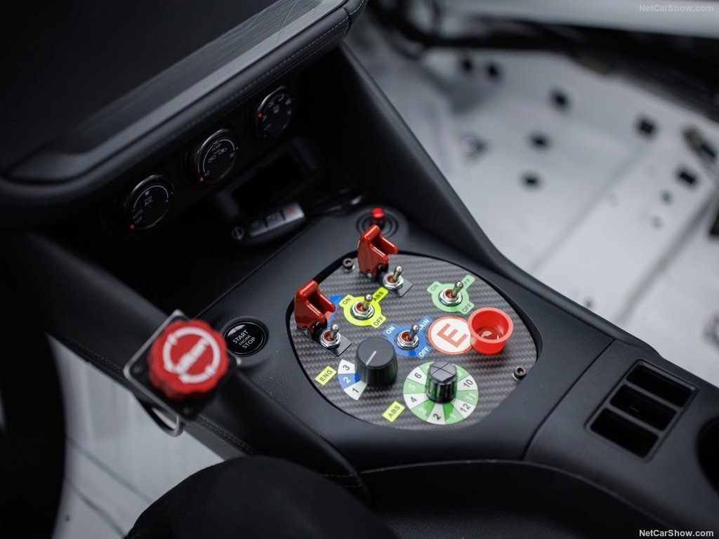 Nissan Z GT4 ra mat anh 13