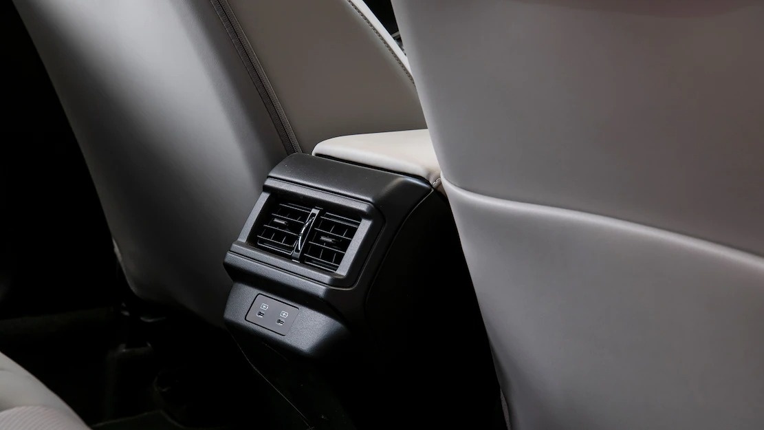 Chi tiet Honda Accord 2023 anh 18