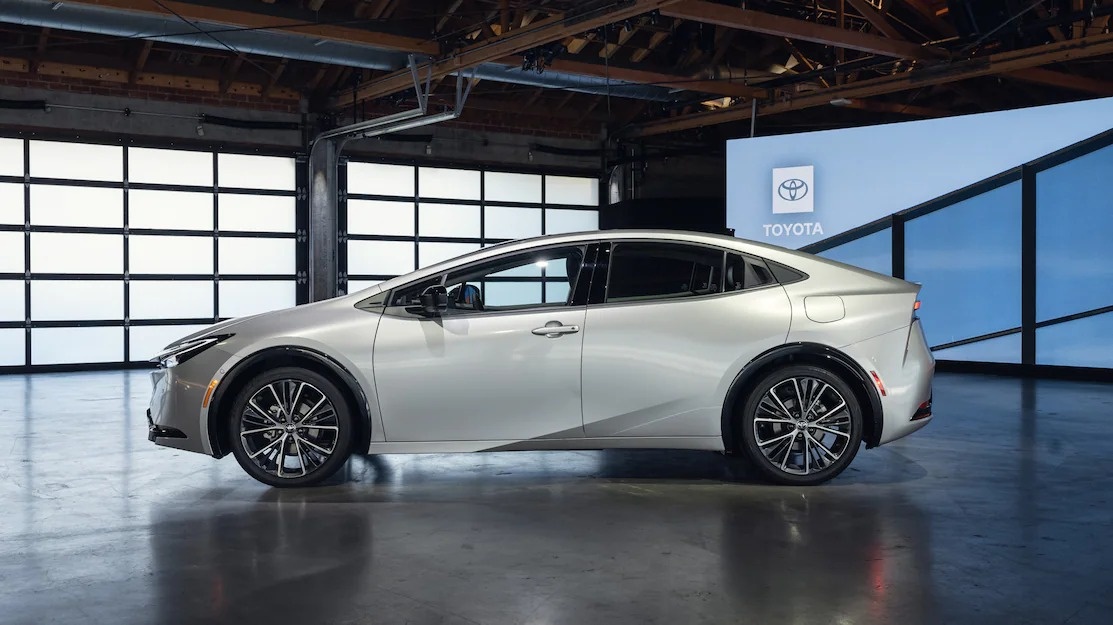 Chi tiết Toyota Prius 2023 ảnh 16 Chi tiet Toyota Prius 2023 anh 16