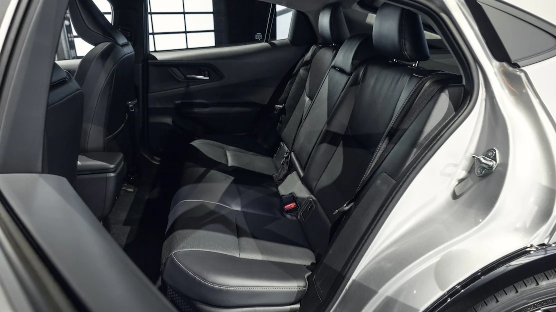 Chi tiết Toyota Prius 2023 ảnh 20 Chi tiet Toyota Prius 2023 anh 20