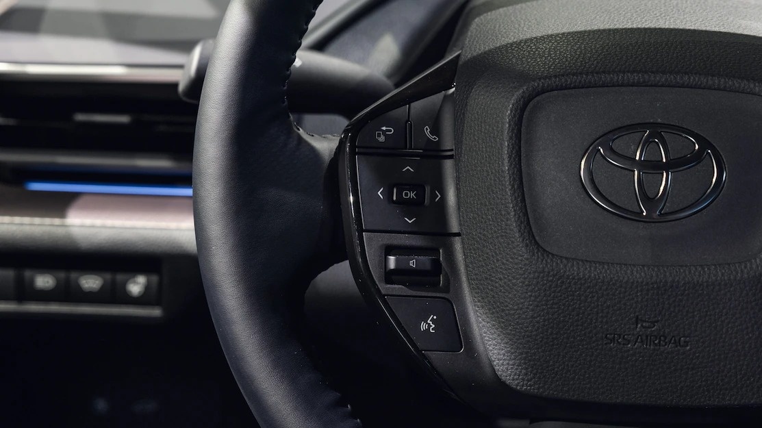 Chi tiết Toyota Prius 2023 ảnh 10 Chi tiet Toyota Prius 2023 anh 10