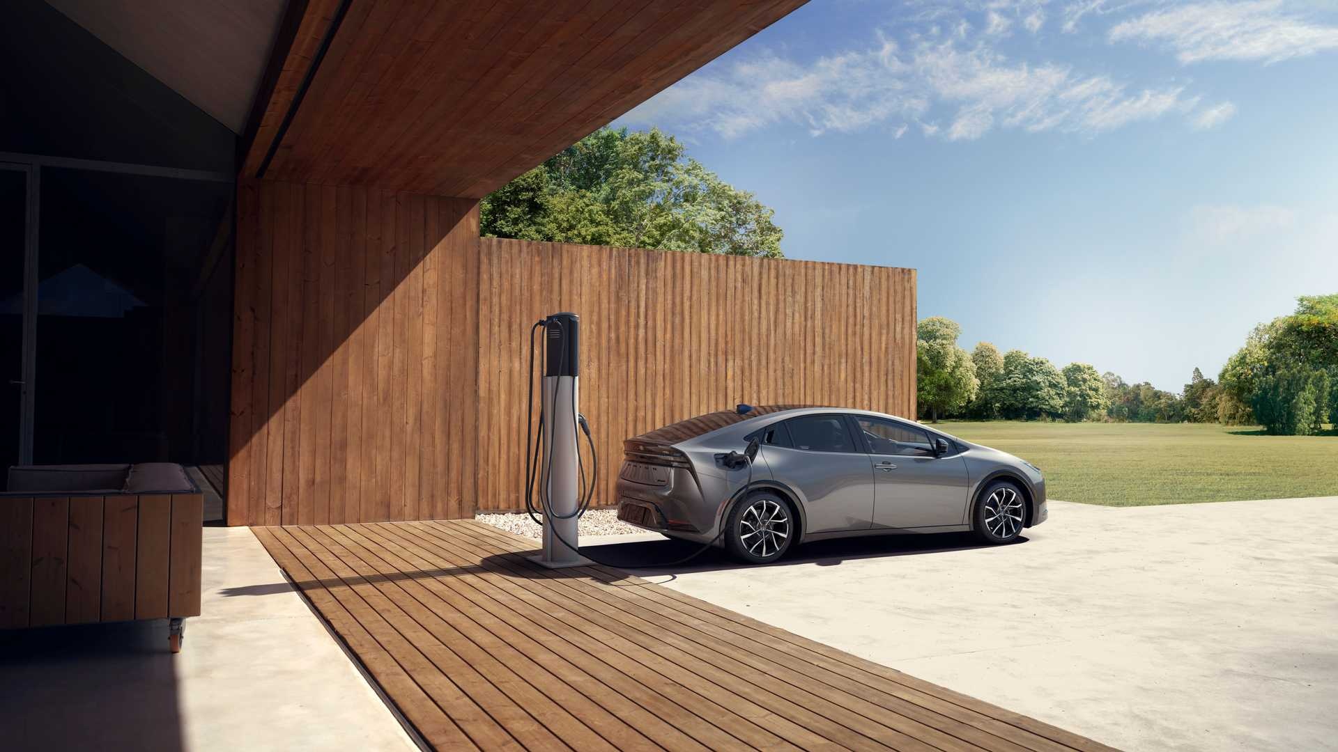 Chi tiết Toyota Prius 2023 ảnh 14 Chi tiet Toyota Prius 2023 anh 14