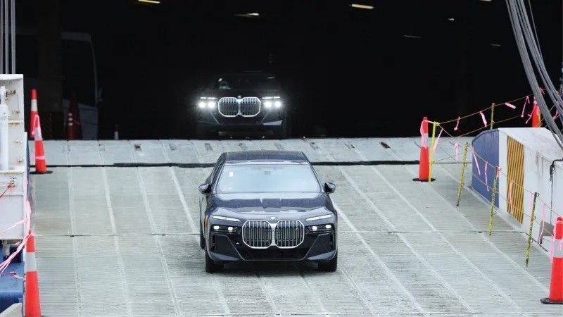 BMW i7 phục vụ APEC ảnh 7 BMW i7 phuc vu APEC anh 7