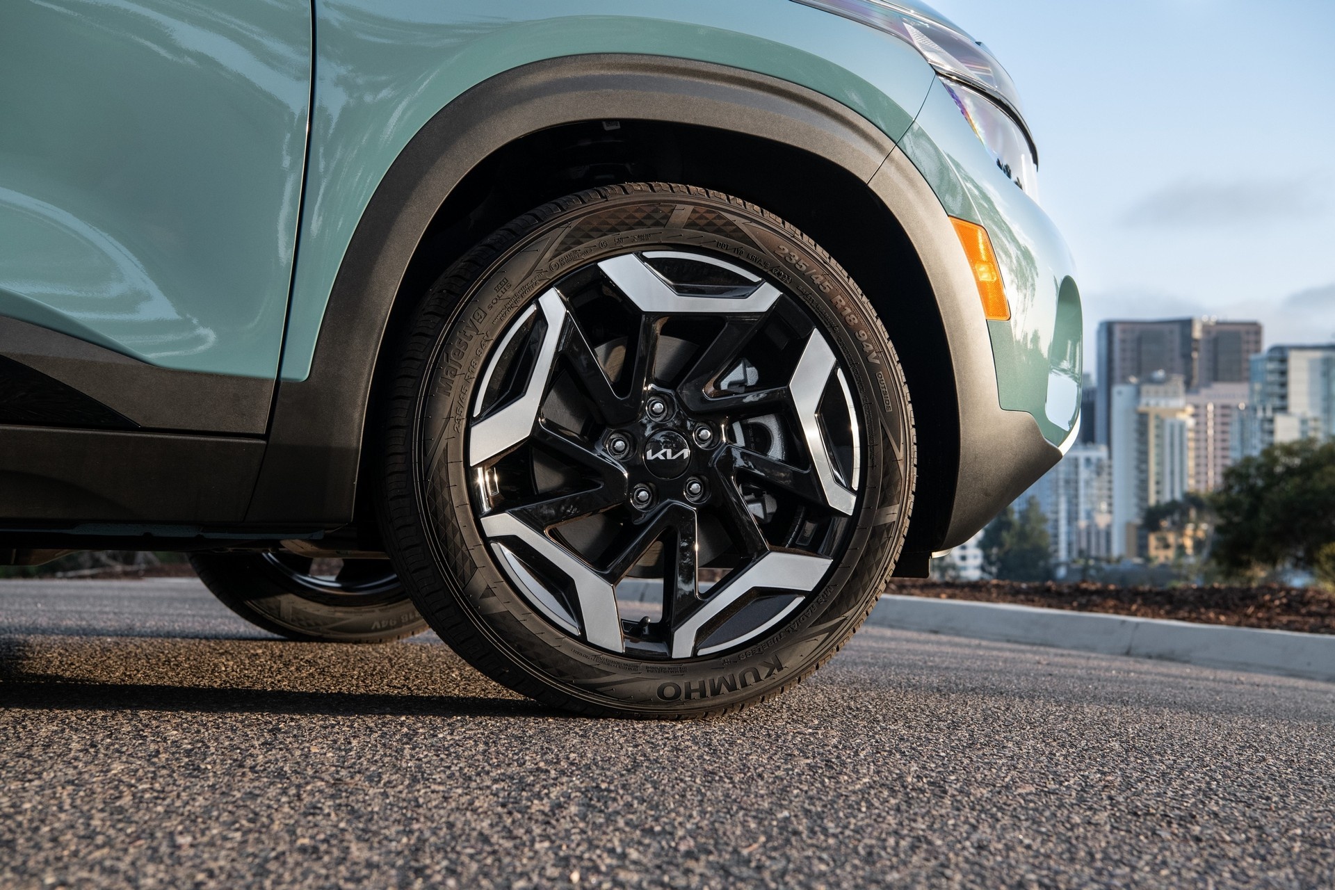 Chi tiết Kia Seltos 2023 ảnh 4 Chi tiet Kia Seltos 2023 anh 4