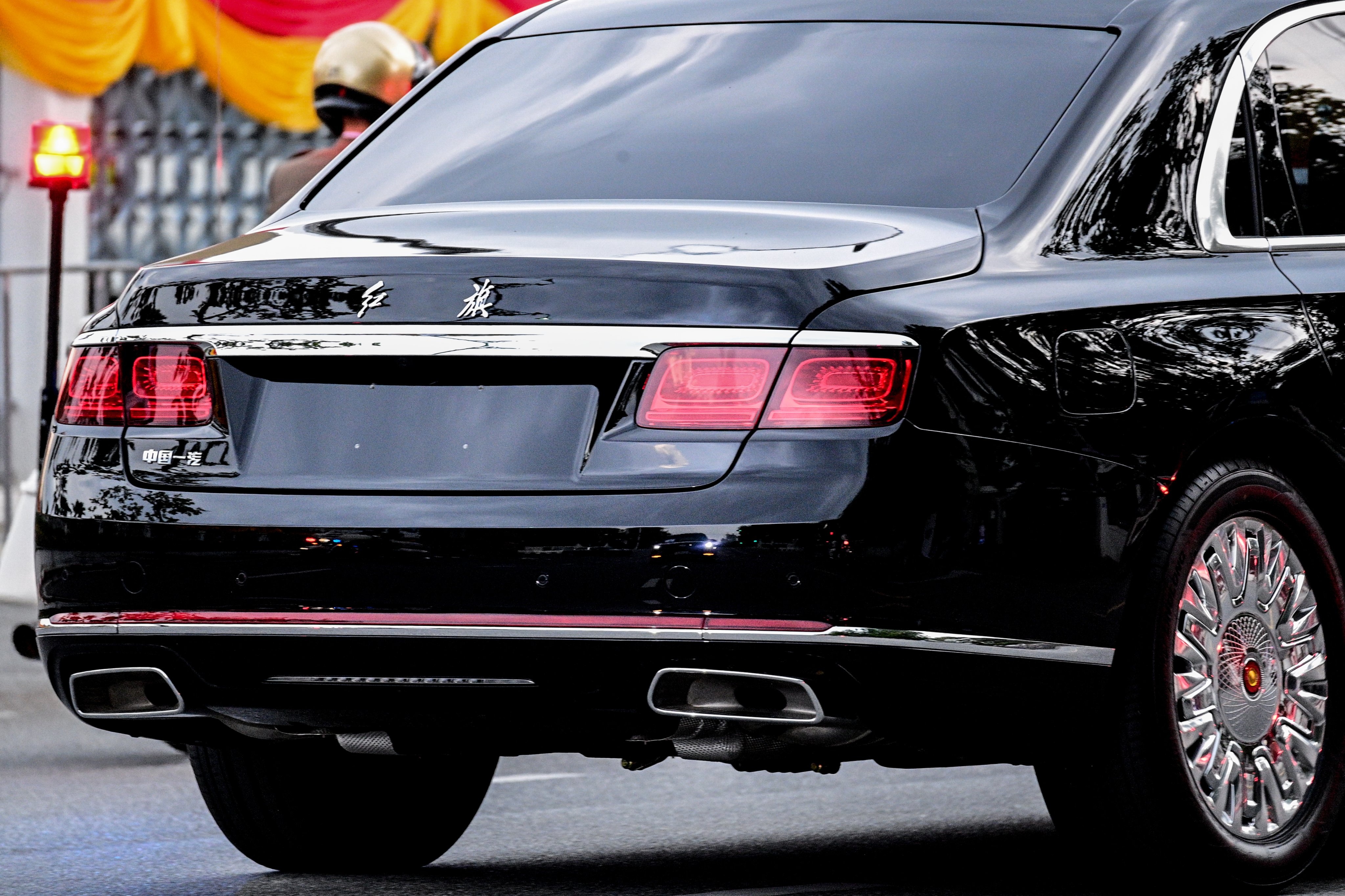 Xe limousine Tập Cận Bình ảnh 2 Xe limousine Tap Can Binh anh 2