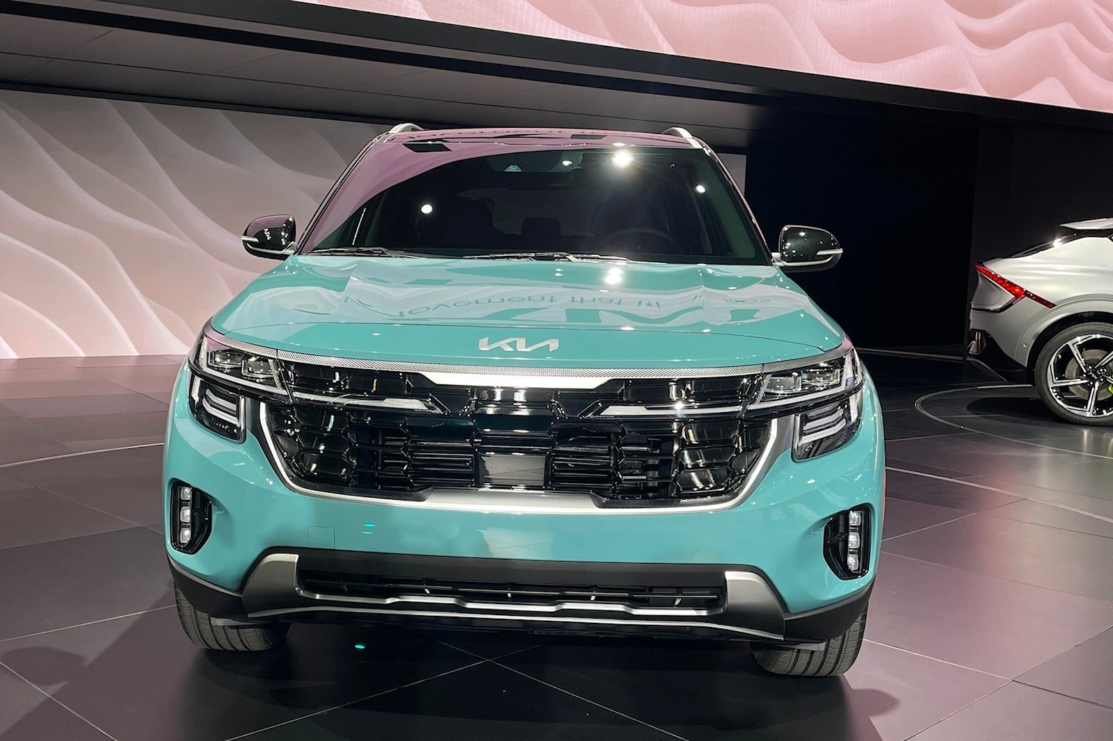 Xe moi tai LAAS 2022 anh 7