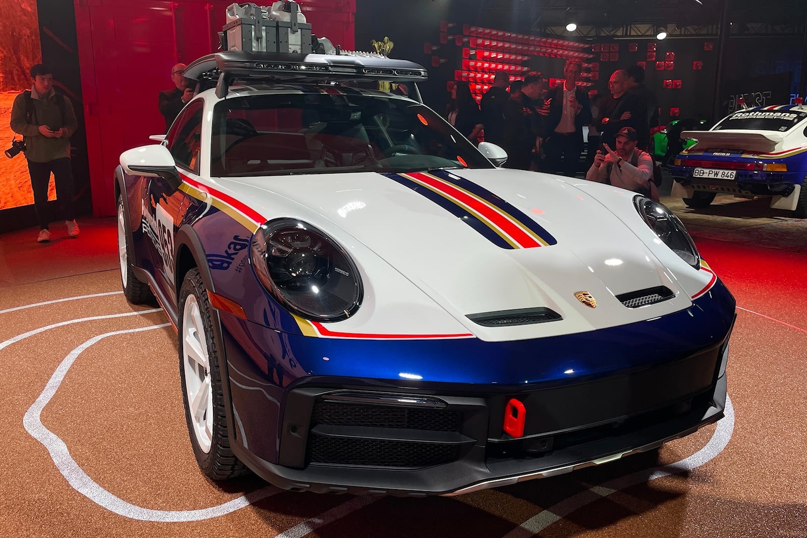 Xe moi tai LAAS 2022 anh 2