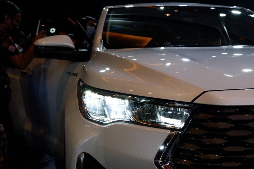 Toyota Innova moi ra mat anh 4