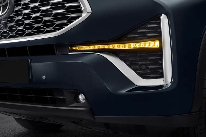 Toyota Innova bản Ấn Độ ảnh 4 Toyota Innova ban An Do anh 4