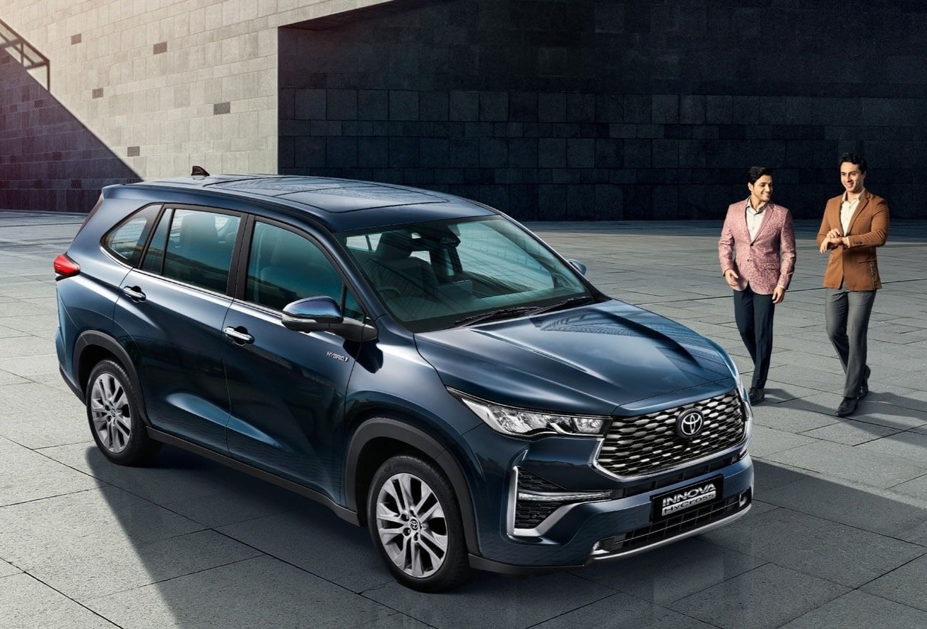 Toyota Innova ban An Do anh 15