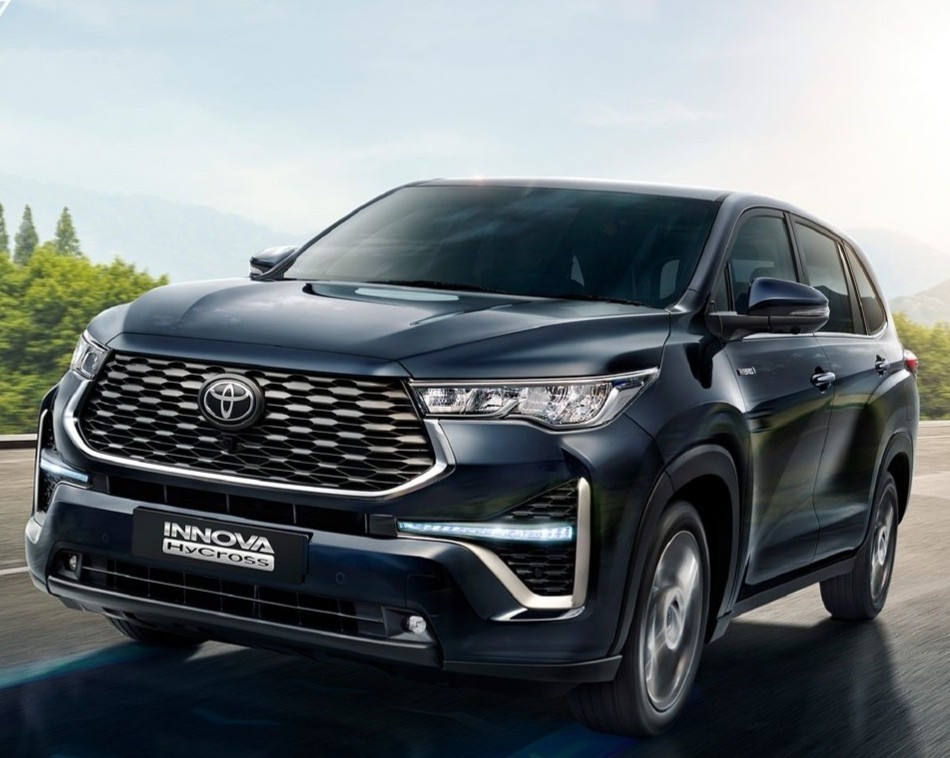 Toyota Innova ban An Do anh 1