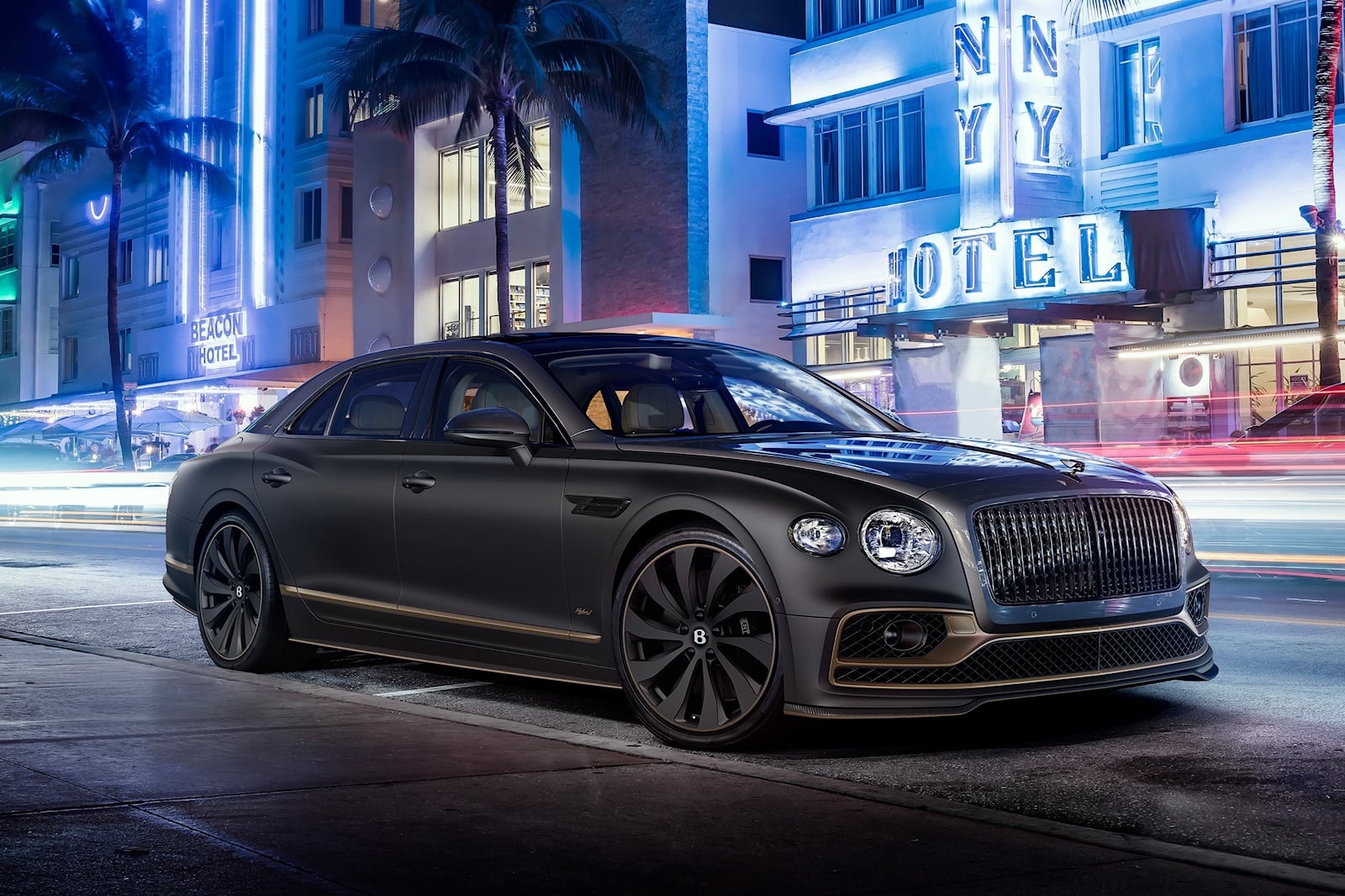 Bentley Flying Spur phien ban dac biet - ngoai that toan den hinh anh