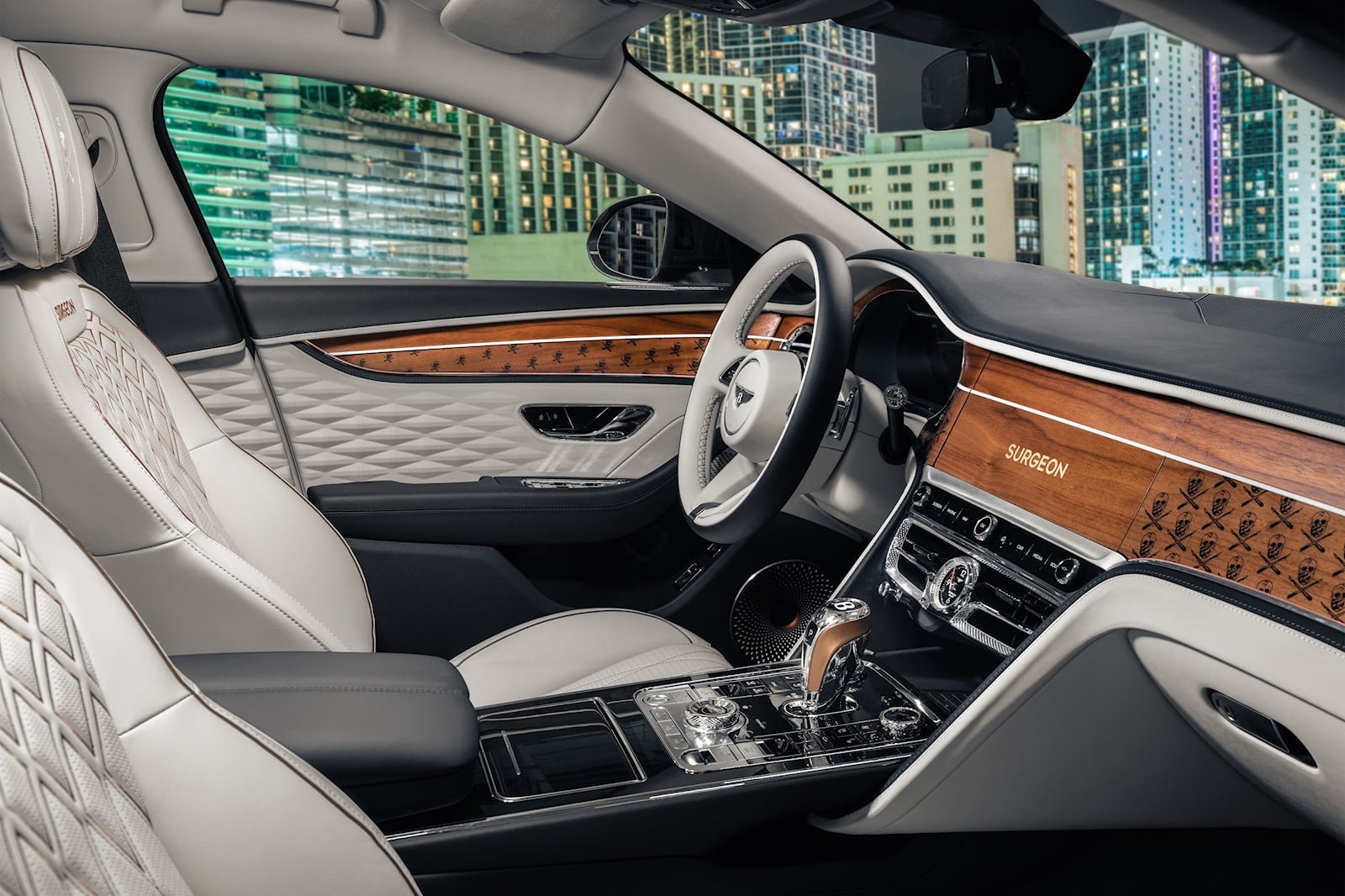 Bentley Flying Spur dac biet anh 9