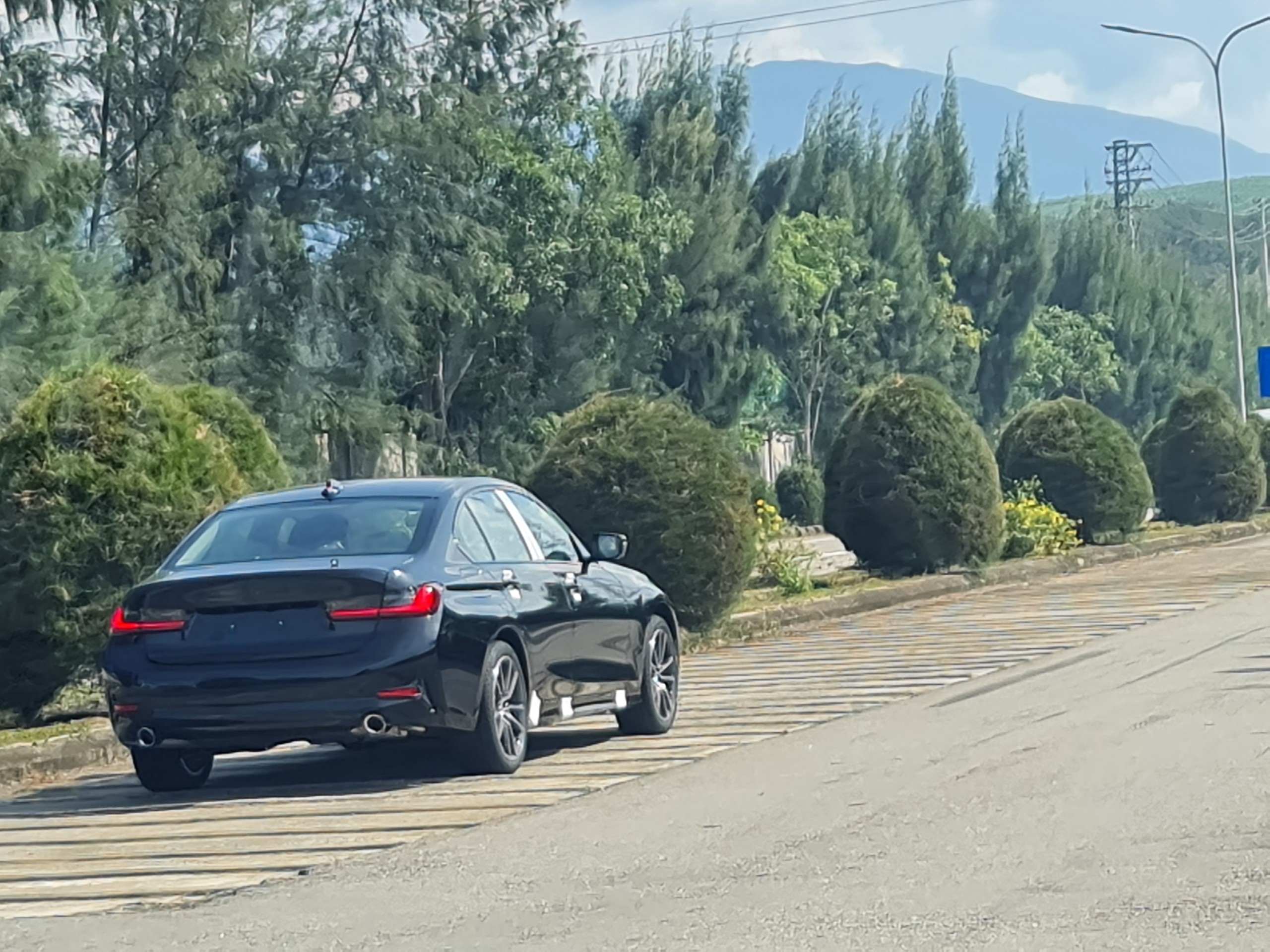 BMW san xuat trong nuoc anh 2