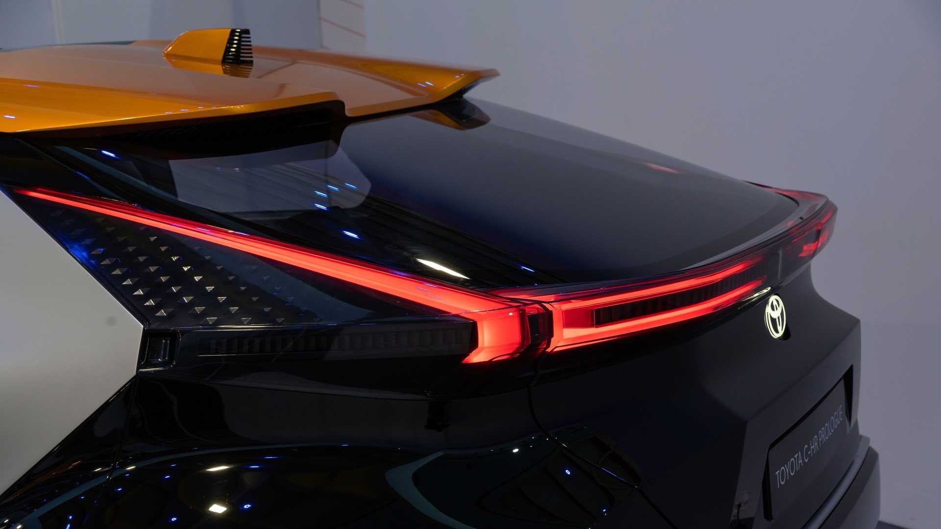 Xem trước Toyota C-HR Prologue ảnh 6 Xem truoc Toyota C-HR Prologue anh 6