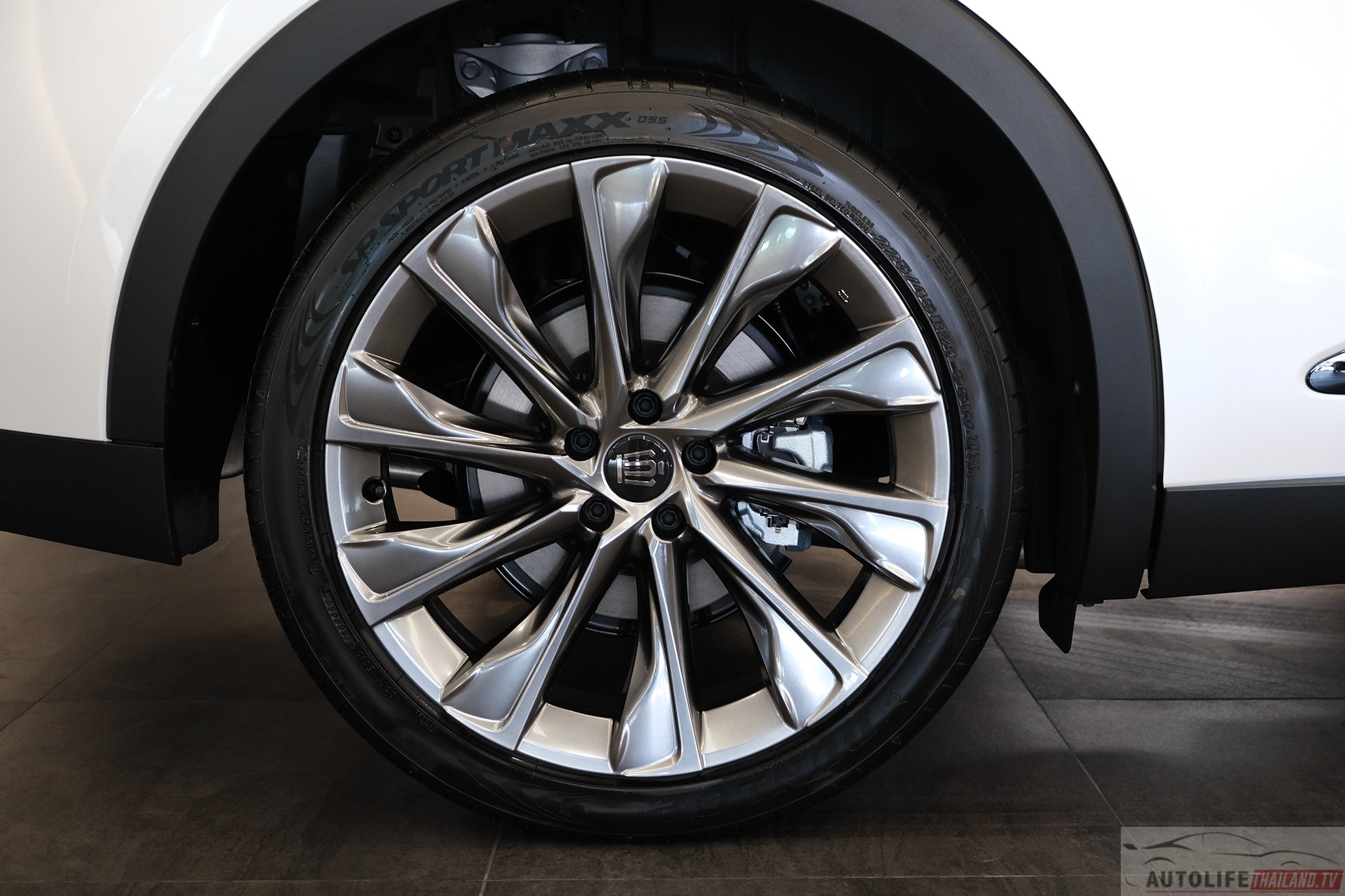 Toyota Crown tại Thái Lan ảnh 6 Toyota Crown tai Thai Lan anh 6