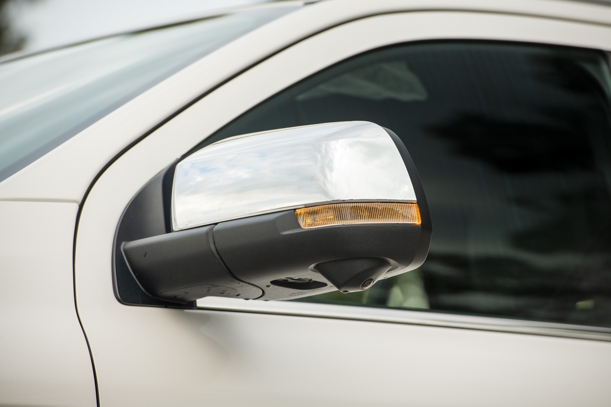 Ford Everest được nâng cấp ảnh 2 Ford Everest duoc nang cap anh 2