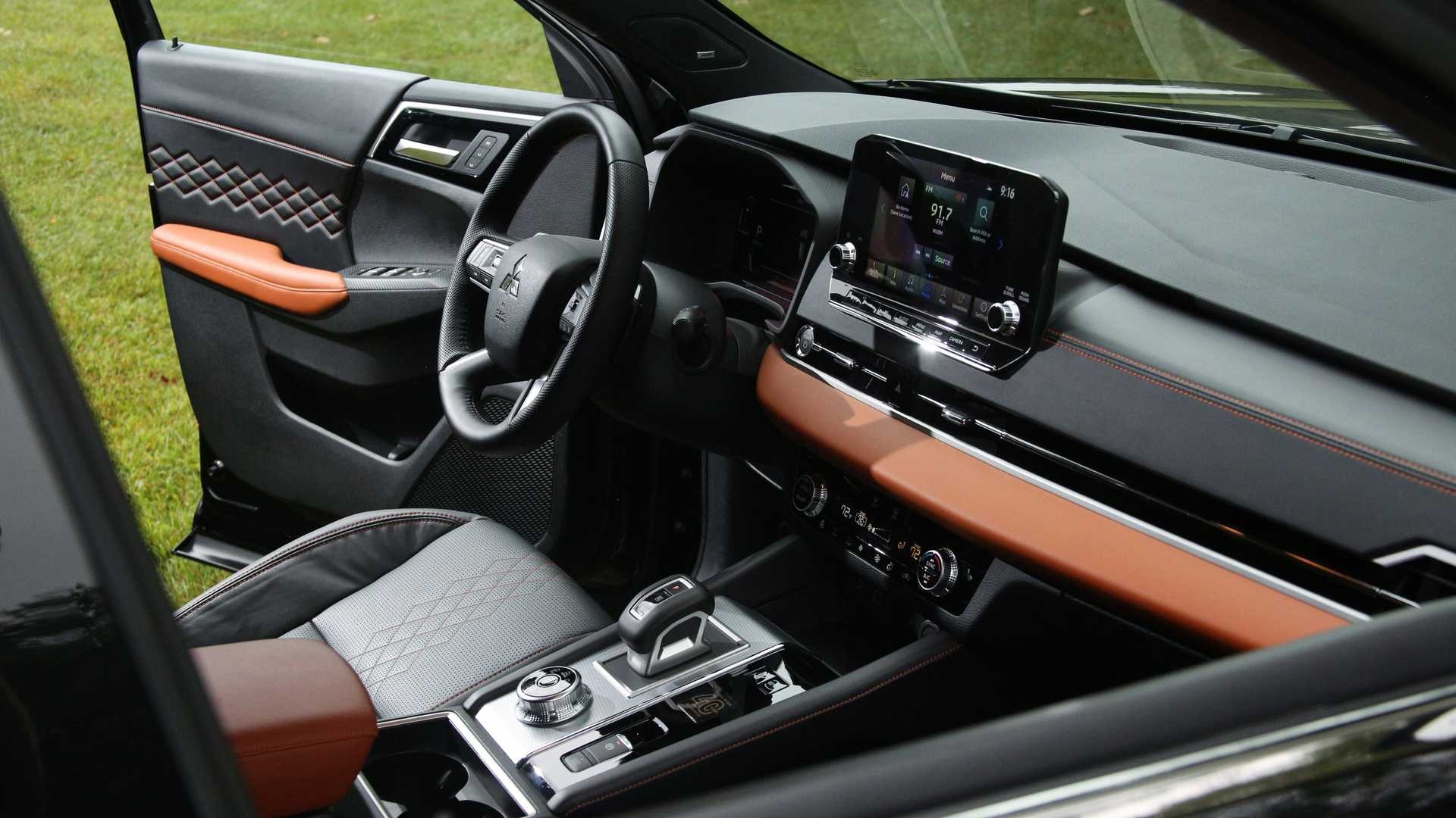 Mitsubishi Outlander bản đặc biệt ảnh 5 Mitsubishi Outlander ban dac biet anh 5