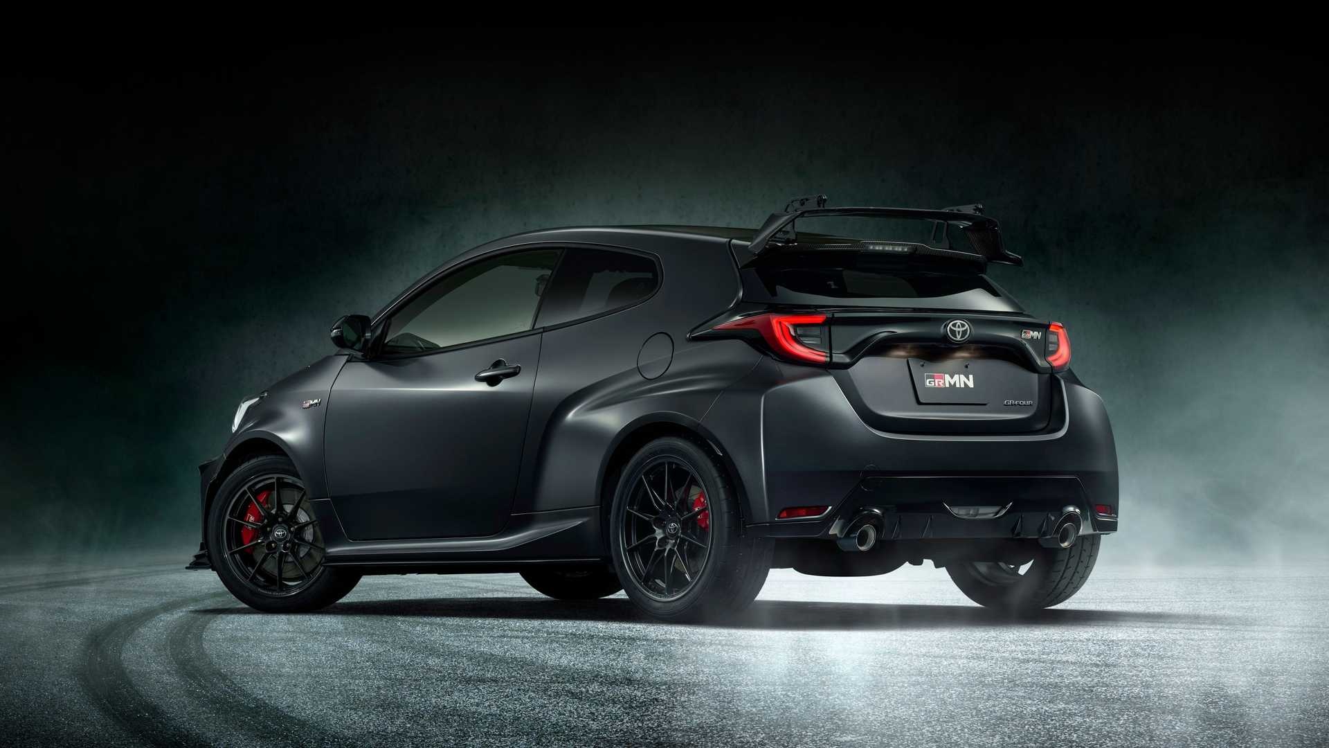 Toyota GRMN Yaris tang gia anh 8