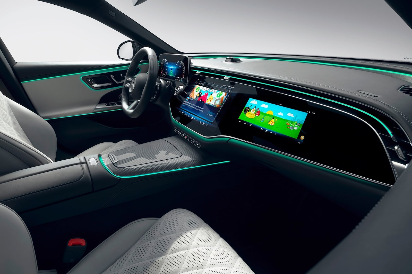 Màn hình siêu rộng E-Class ảnh 2 Man hinh sieu rong E-Class anh 2
