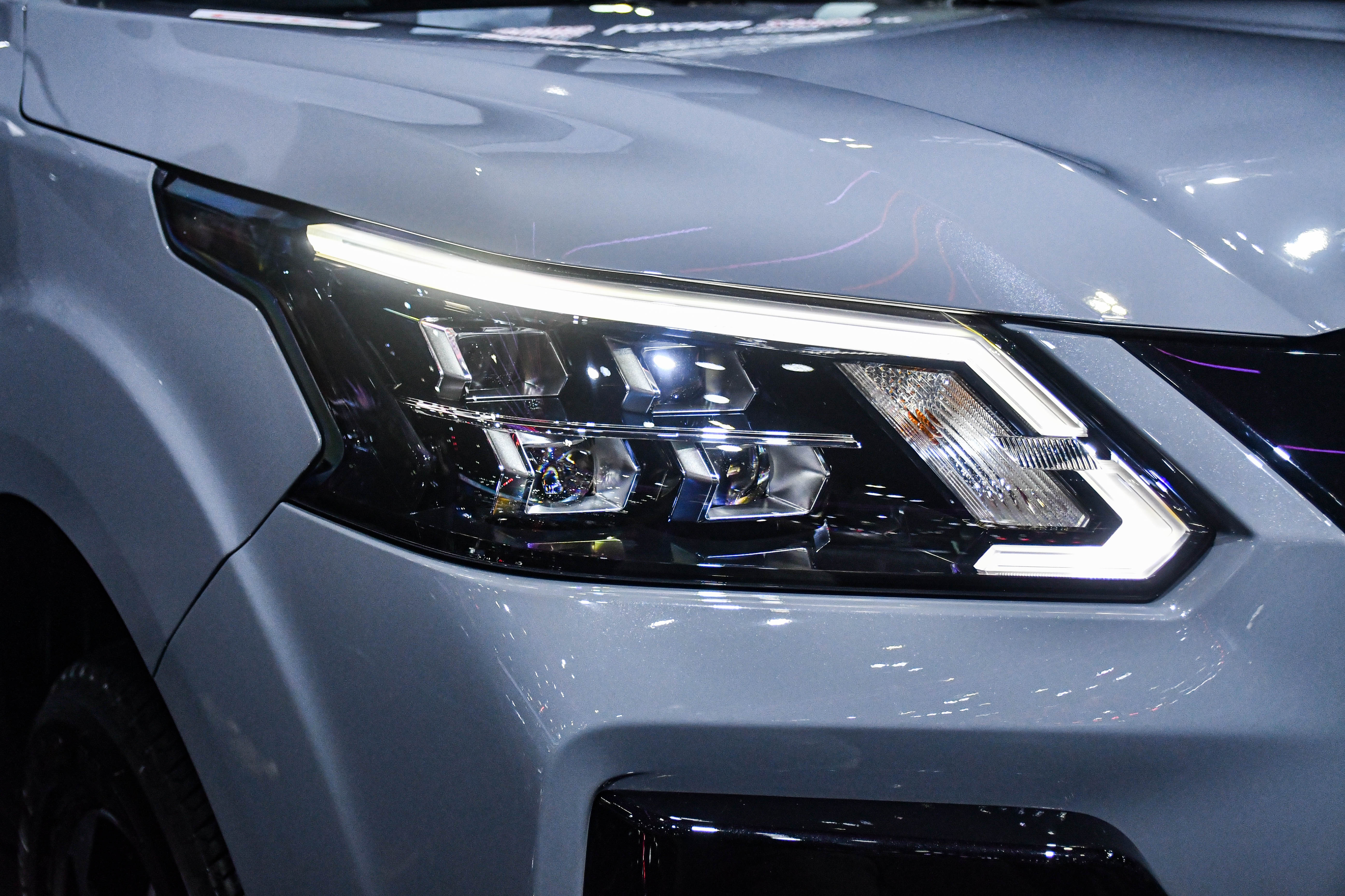 Chi tiet Nissan Terra 2023 anh 3