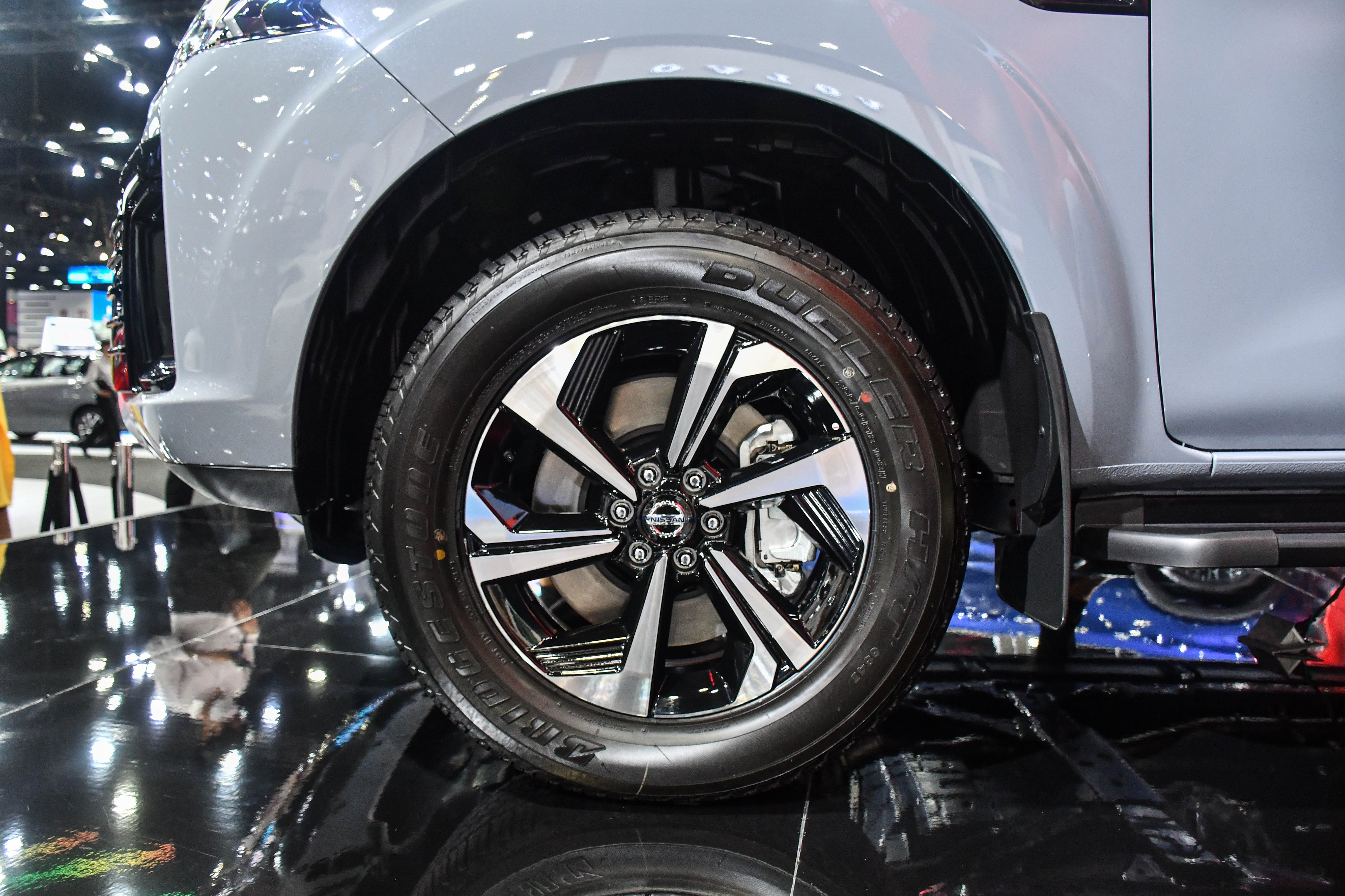 Chi tiet Nissan Terra 2023 anh 5