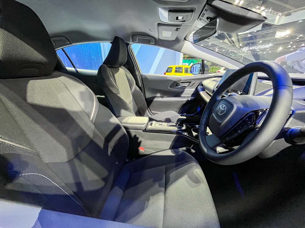 Chi tiet Toyota Prius 2023 anh 8
