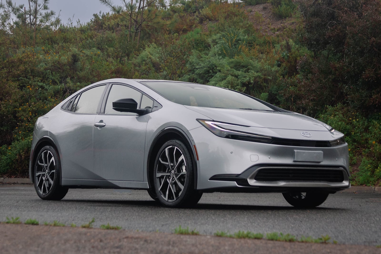 Đánh giá Toyota Prius 2023 ảnh 2 Danh gia Toyota Prius 2023 anh 2