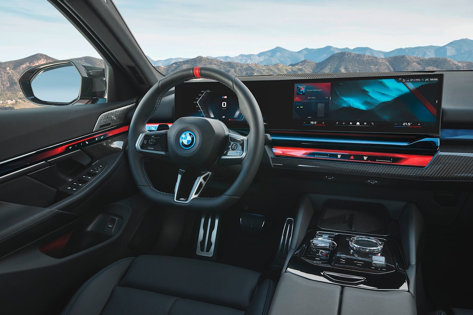 BMW 5-Series G60 anh 13