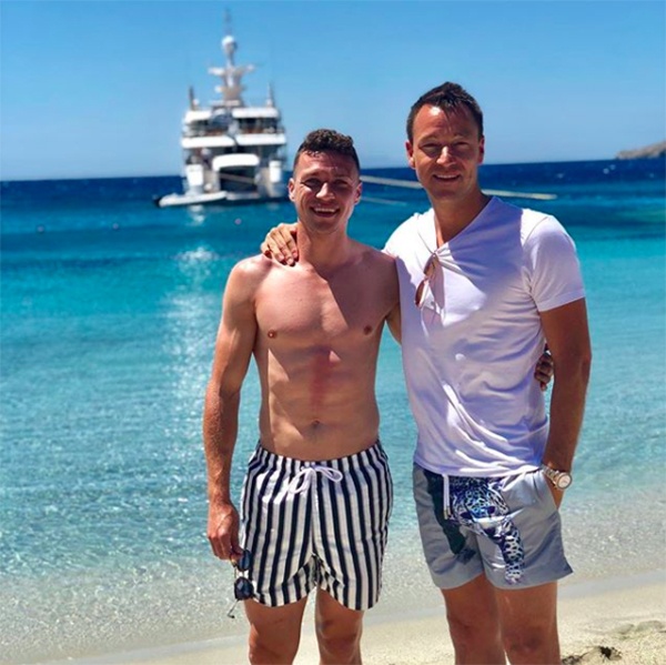 John Terry và gia đình đi nghỉ mát tại Hy Lạp ảnh 8 John Terry va gia dinh di nghi mat tai Hy Lap anh 8