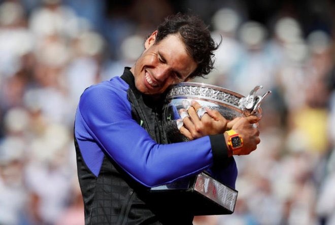 Rafael Nadal khoc khi lan thu 11 vo dich Phap mo rong hinh anh