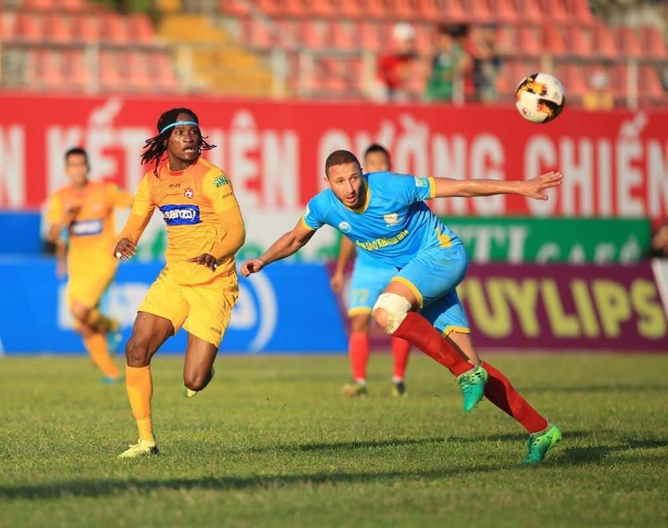 HLV Viet Hoang: Van Lam xuat sac nhat tran gap Sanna Khanh Hoa anh 2