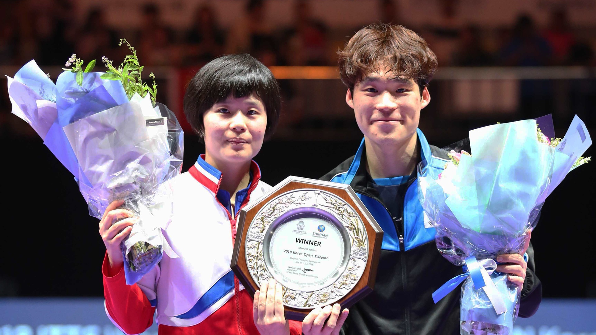 Tong thong Han Quoc chuc mung cap doi lien Trieu gianh HCV bong ban anh 1