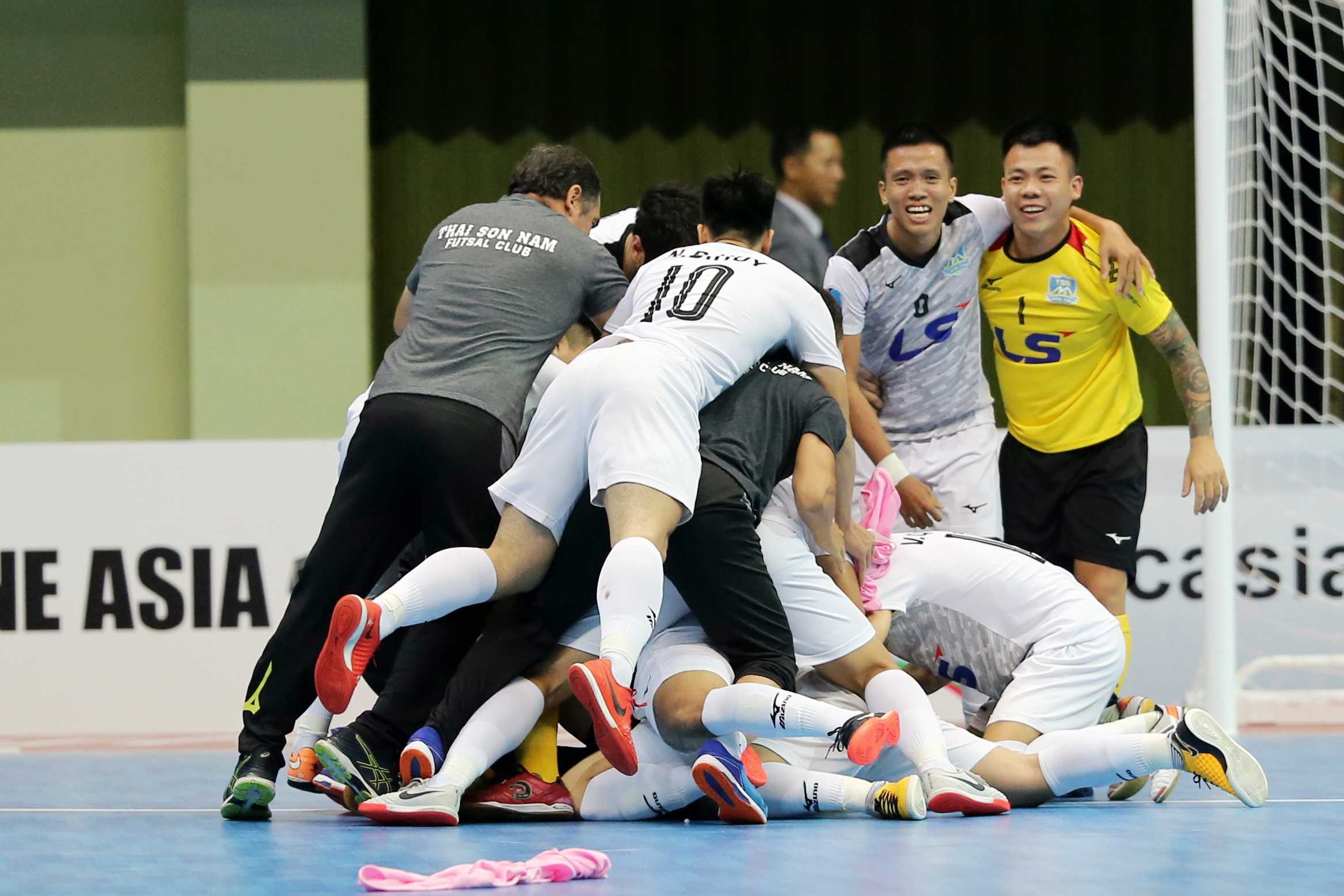 Ha nha vo dich Nhat Ban,  Thai Son Nam lan thu 2 lien tiep vao ban ket giai futsal chau A anh 2
