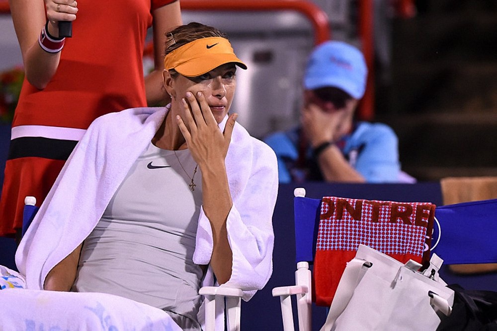 Sharapova huy diet dan em dong huong,  vao vong 3 Montreal anh 3