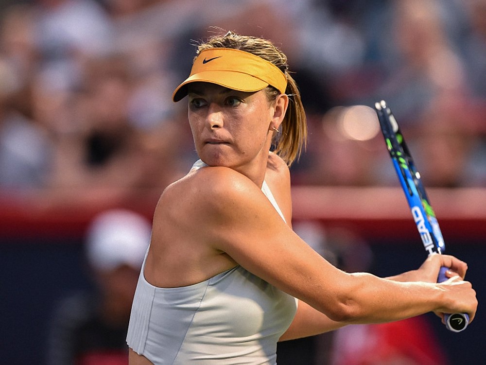 Sharapova huy diet dan em dong huong,  vao vong 3 Montreal anh 1