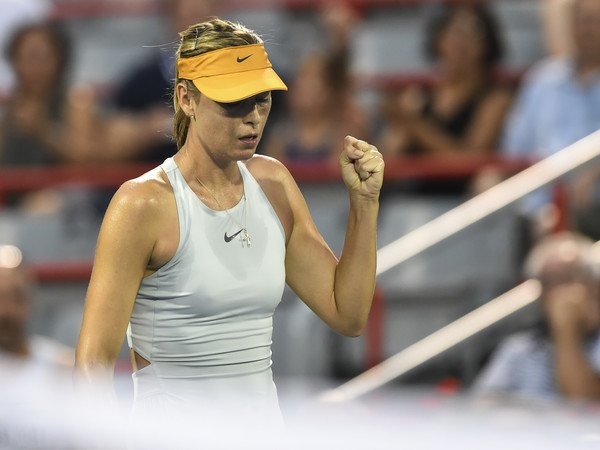 Sharapova huy diet dan em dong huong,  vao vong 3 Montreal anh 6