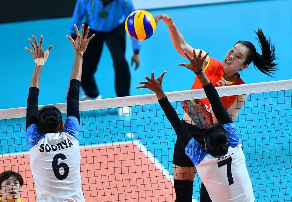 Bong chuyen nu Viet Nam co chien thang dau tien tai ASIAD 2018 anh 4