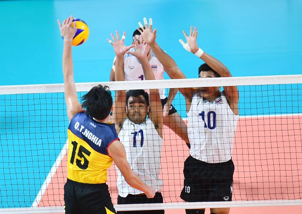 Thua ngược Thái Lan, bóng chuyền nam Việt Nam mất vé vào tứ kết ASIAD 18 ảnh 1 Thua nguoc Thai Lan, bong chuyen nam Viet Nam mat ve vao tu ket ASIAD 18 anh 1