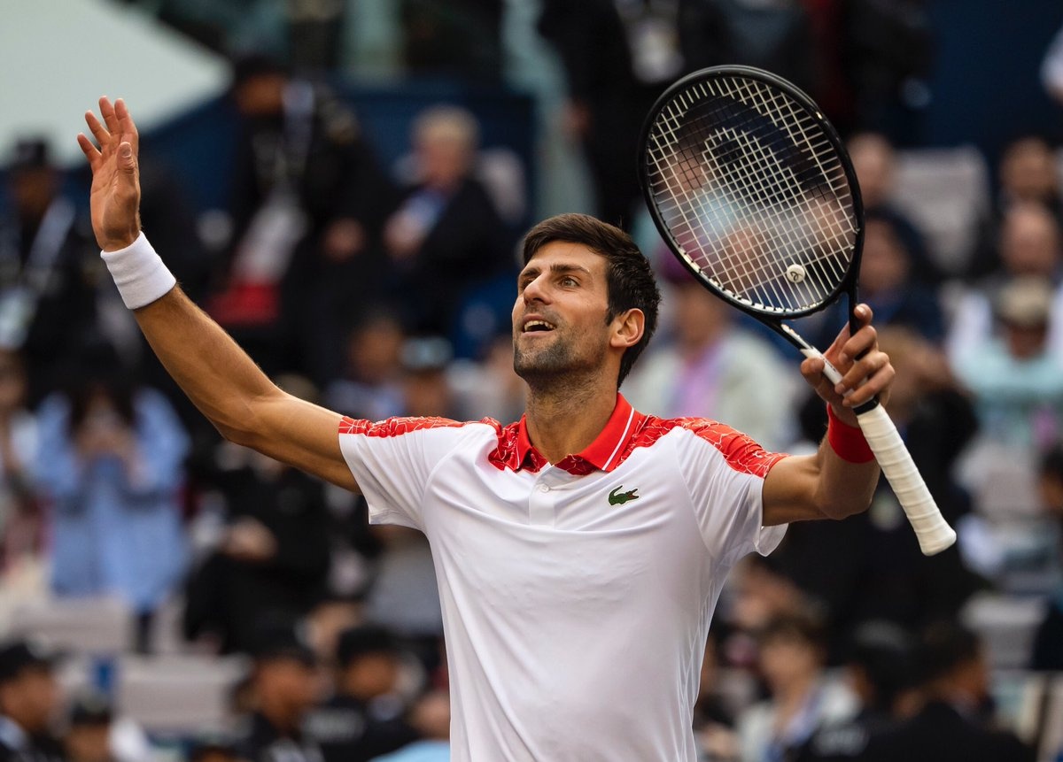 Djokovic huy diet Zverev tai Thuong Hai, chinh thuc soan ngoi Federer hinh anh