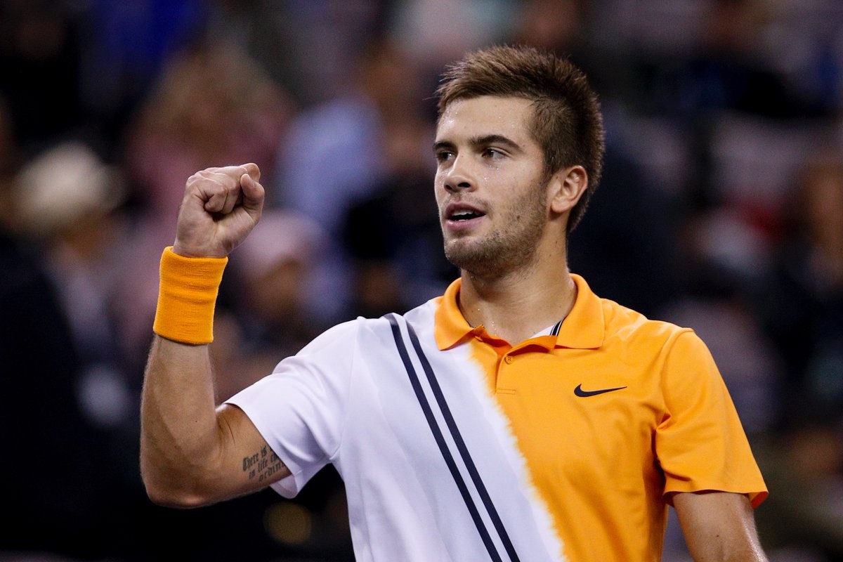 Borna Coric ha guc Roger Federer tai ban ket Thuong Hai Masters hinh anh