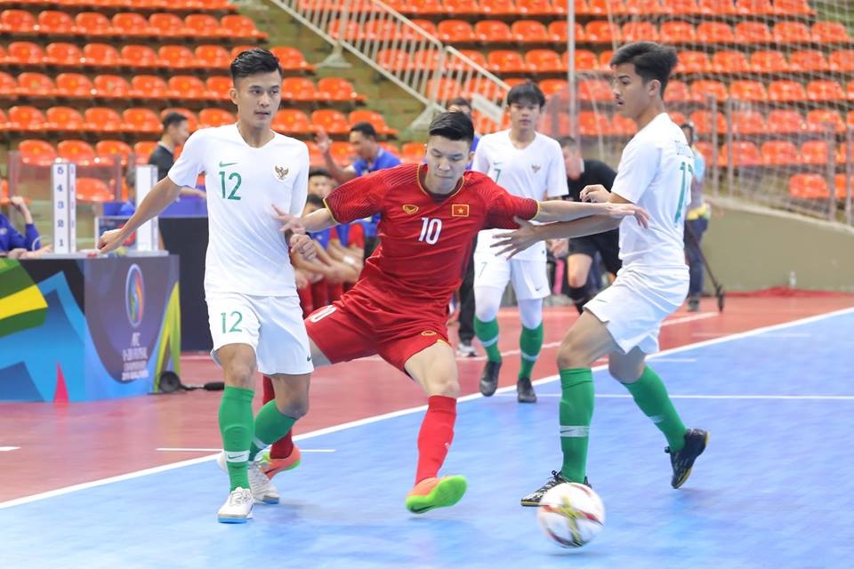 Viet Nam hoa kich tinh Indonesia tai vong loai U20 futsal chau A hinh anh